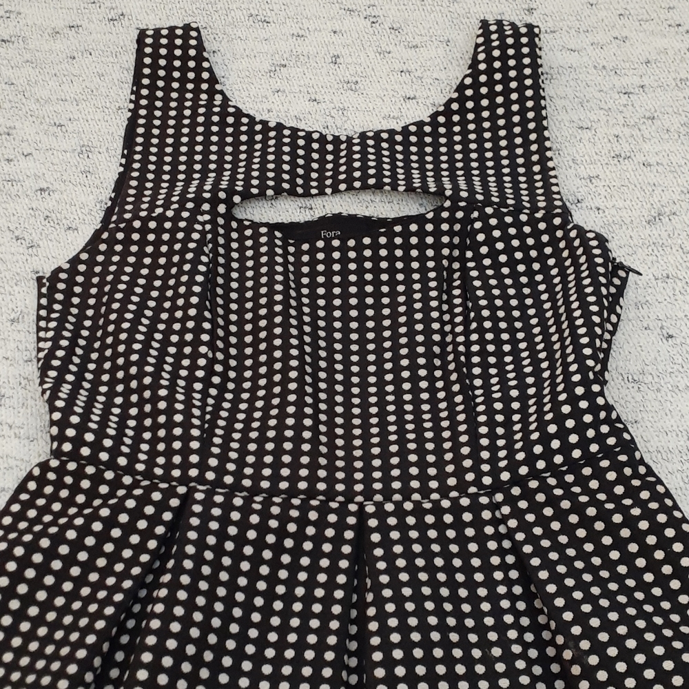 🛍️ Final Sale 🛍️FORA  POLKA DOT PARTY DRESS